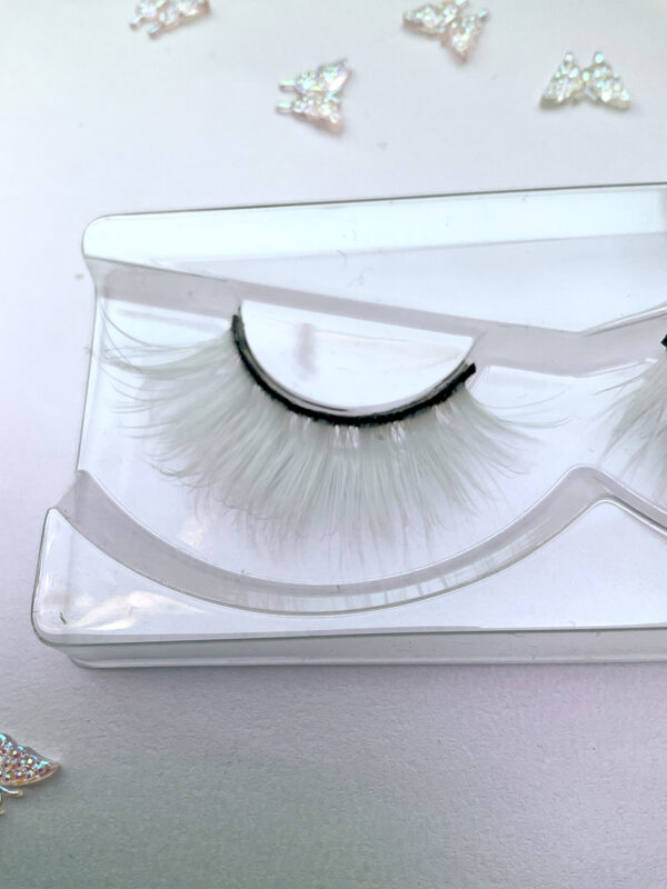 New Diamond Pearl Stacker Lash in White - Image 3