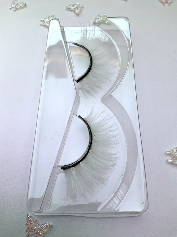 New Diamond Pearl Stacker Lash in White - Image 4