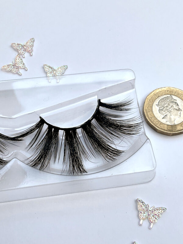 Eleanor Black 25mm Jumbo False Lashes - Image 6