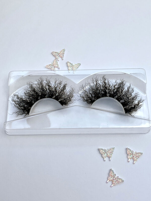 Millie Black Super Crimped False Lashes 15-20mm - Image 5