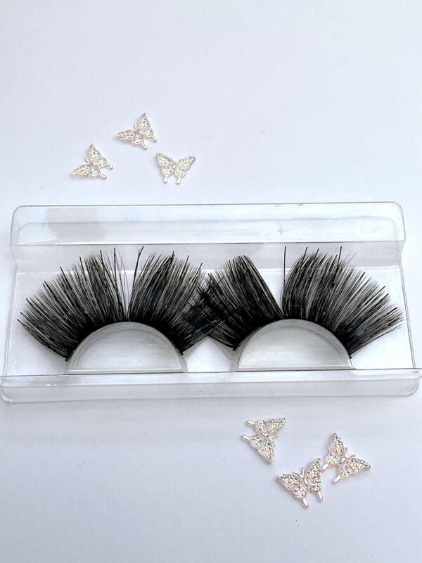 Sissel Black Long False Lashes Eyelashes with Black Tinsel - Image 5