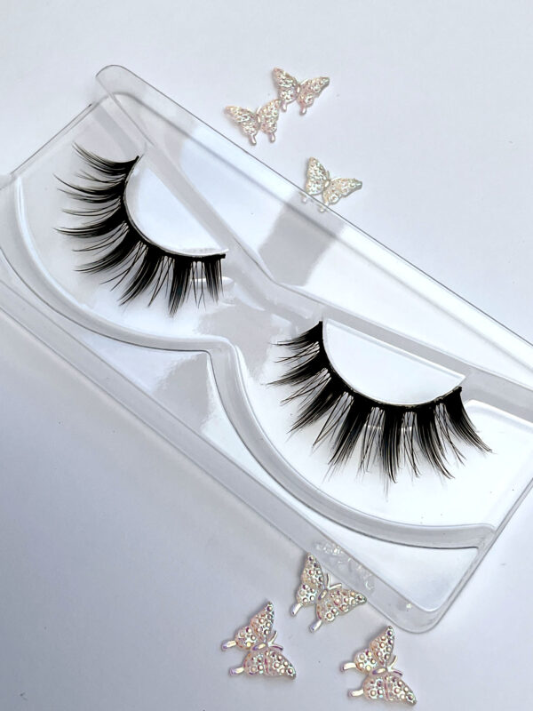 Willow Black False Lashes Eyelashes - Image 2