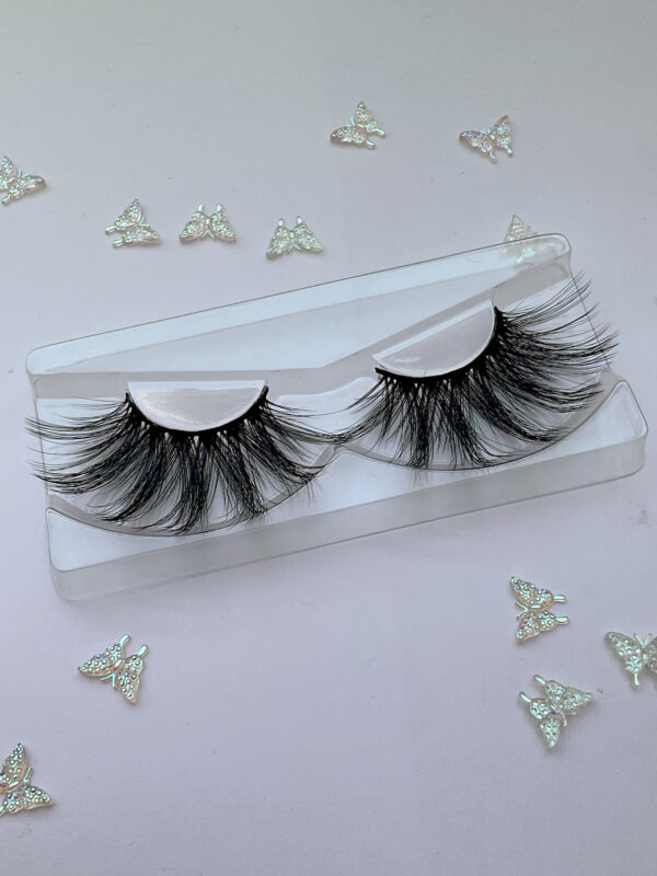 Cynthia Black Jumbo False Lashes 25mm