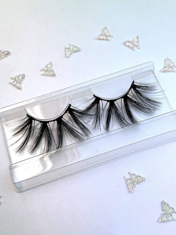 Divine Black Spiky False Lashes 20-25mm