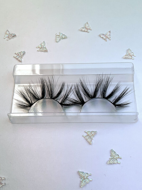 Divine Black Spiky False Lashes 20-25mm - Image 4