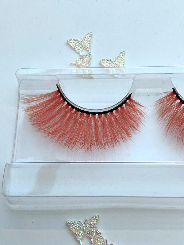 Diamond Pearl Stacker Lash in Coral - Image 3