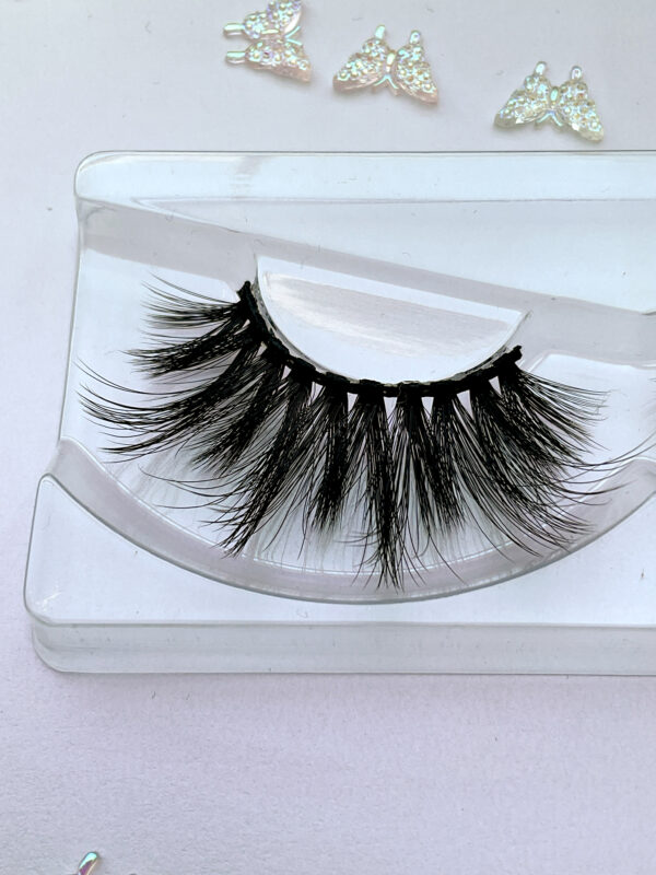 Felicia Layered Spiky False Eye Lashes - Image 3