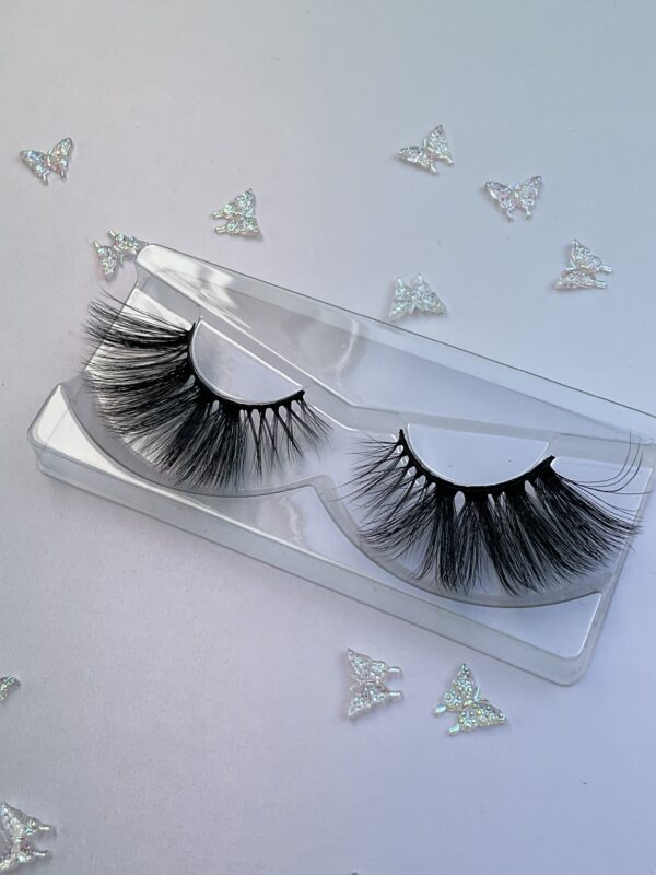 Dita Black Jumbo False Lashes 25mm - Image 4