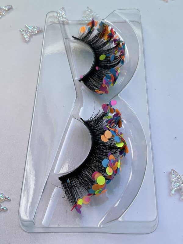 Poppy Popping Candy Matte Glitter Coated False Lashes - Image 3