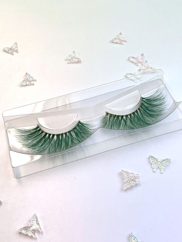 Shona Green and White Jumbo False Lashes 20-25mm