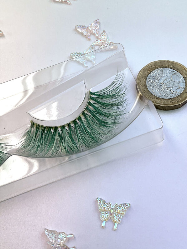 Shona Green and White Jumbo False Lashes 20-25mm - Image 5