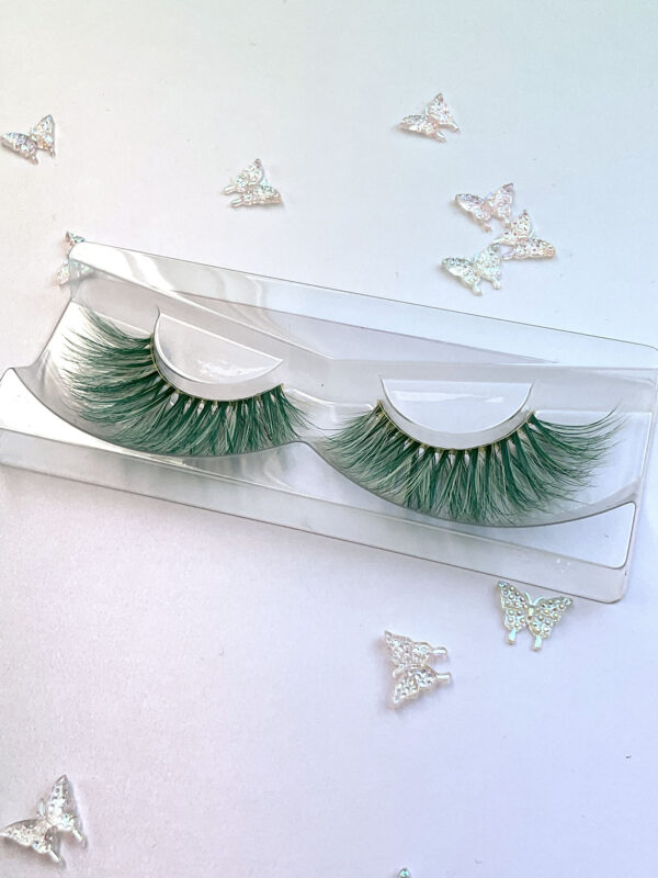 Shona Green and White Jumbo False Lashes 20-25mm - Image 2