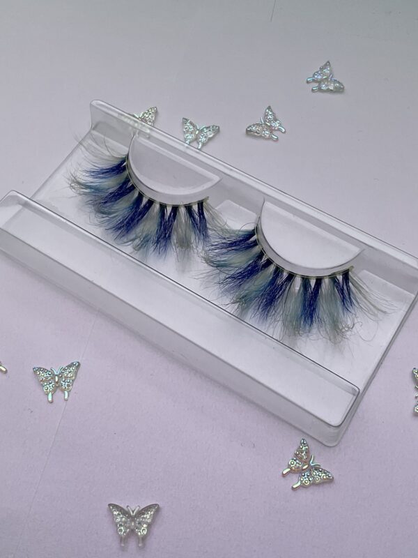 Sonia Blue and Off White Jumbo False Lashes Eyelashes 25mm - Image 2