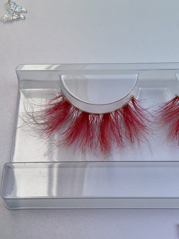 Stina Red and White Jumbo False Lashes 25mm - Image 4