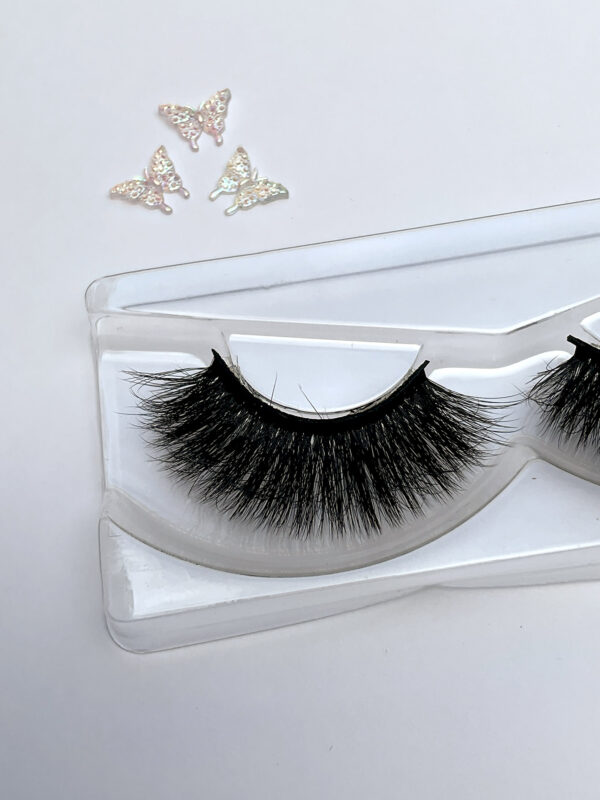 Donna Extra Volume False Eye Lashes - Image 4