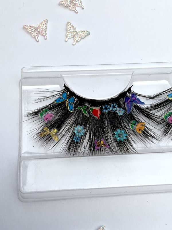 Flitter False Lashes with Flowers and Butterflies - Image 3