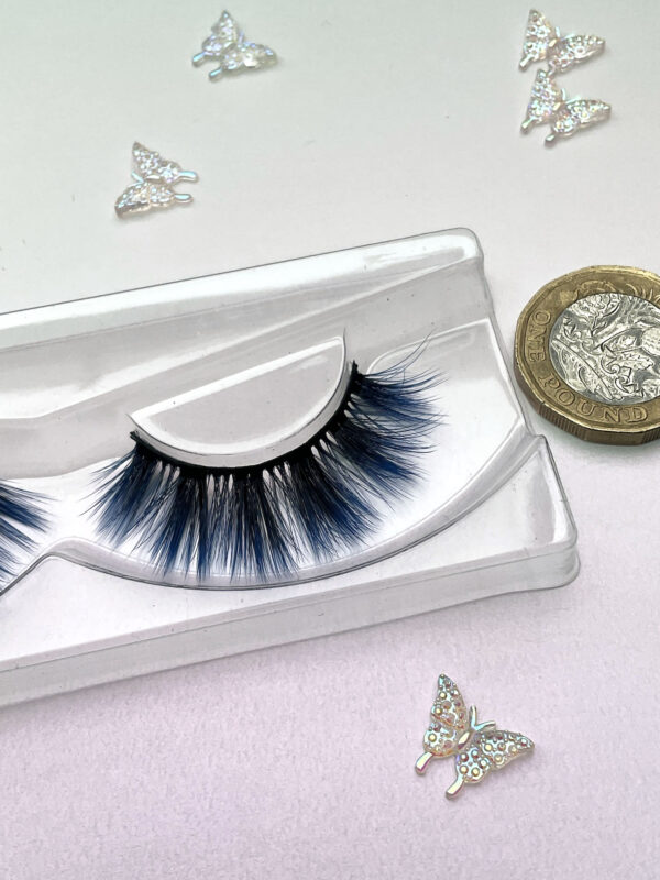 Bailey Blue Tipped Black False Lashes - Image 6