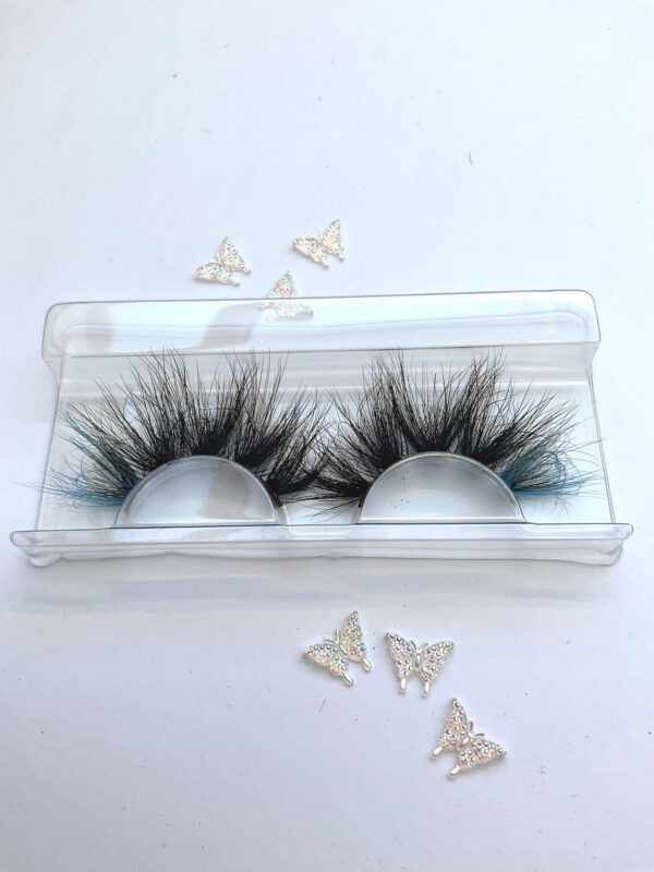 Skylar Black and Bright Blue 25mm False Lashes - Image 5