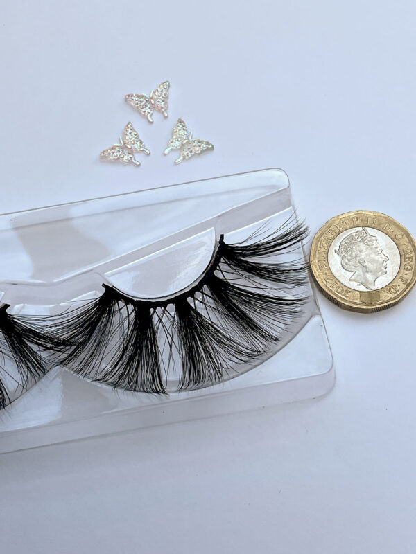 Nadia Black 25mm Jumbo False Lashes - Image 5