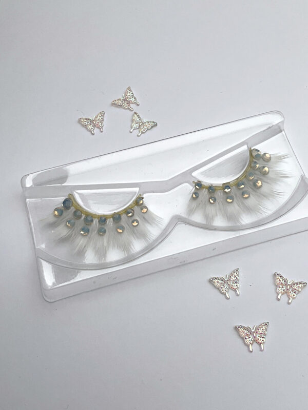 Wilma Bedazzled White False Lashes