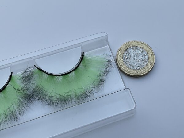 Mentha Mint and Black False Lashes Eyelashes - Image 7