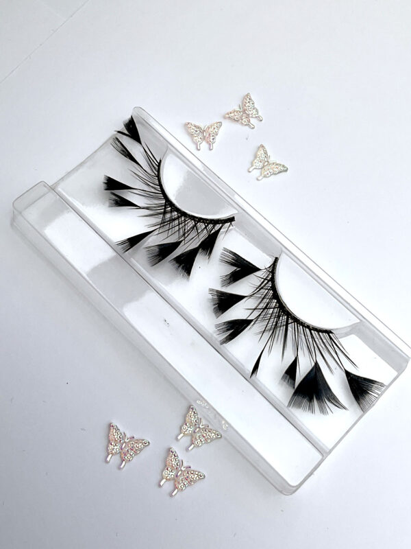 Prestige Fancy Black Feather False Lashes - Image 2