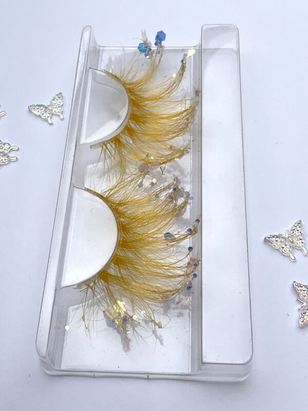 Sparkly Starfruit Yellow Jumbo Glitter False Lashes 25mm - Image 3