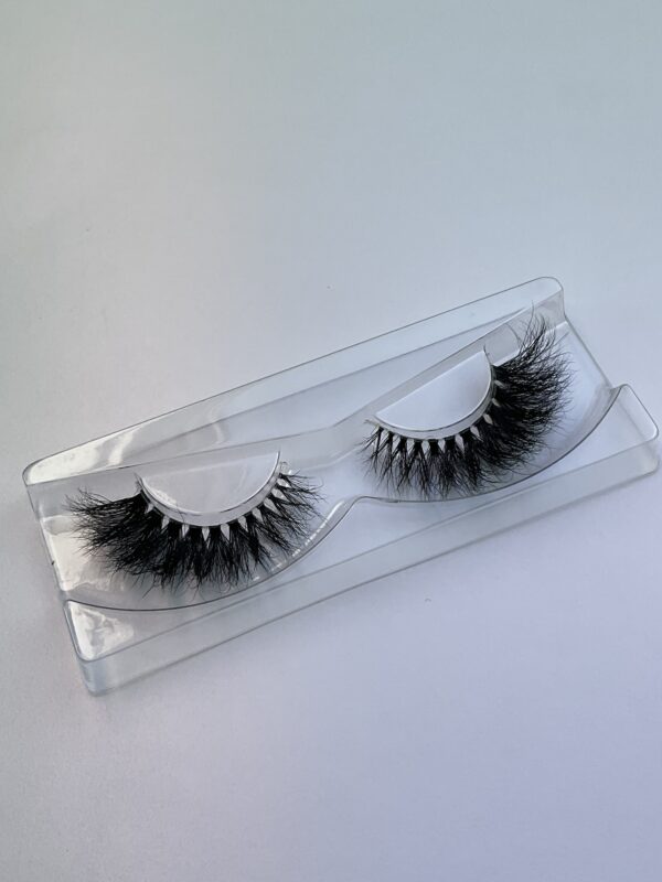 Janet Black False Lashes Eyelashes