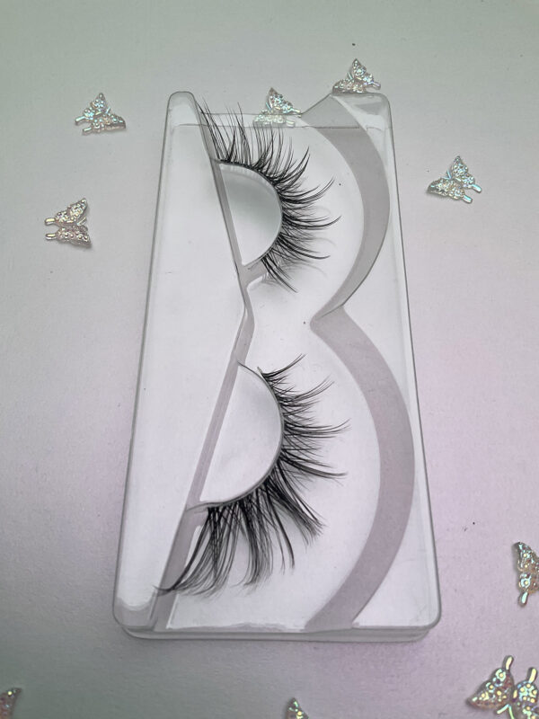 Jennifer "Russian Winged" Black False Lashes Eyelashes - Image 4