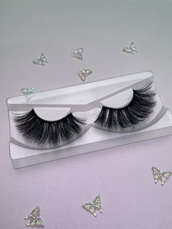 Cilla Black False Lashes Eyelashes 20-25mm