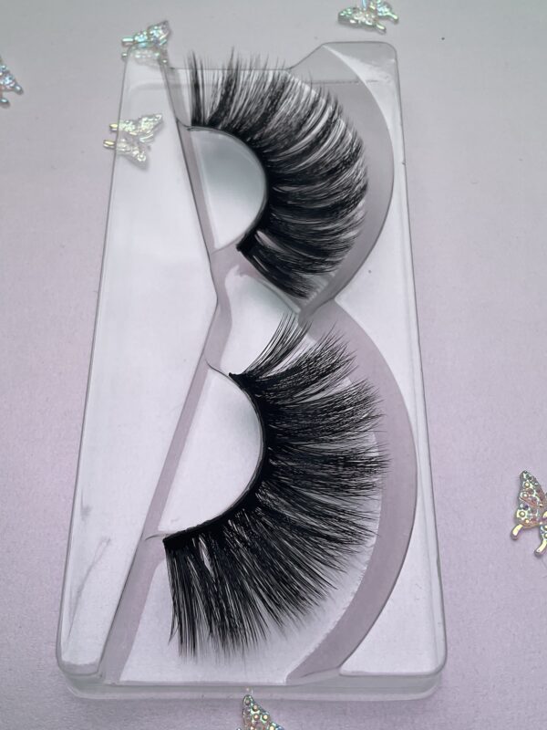 Cilla Black False Lashes Eyelashes 20-25mm - Image 3