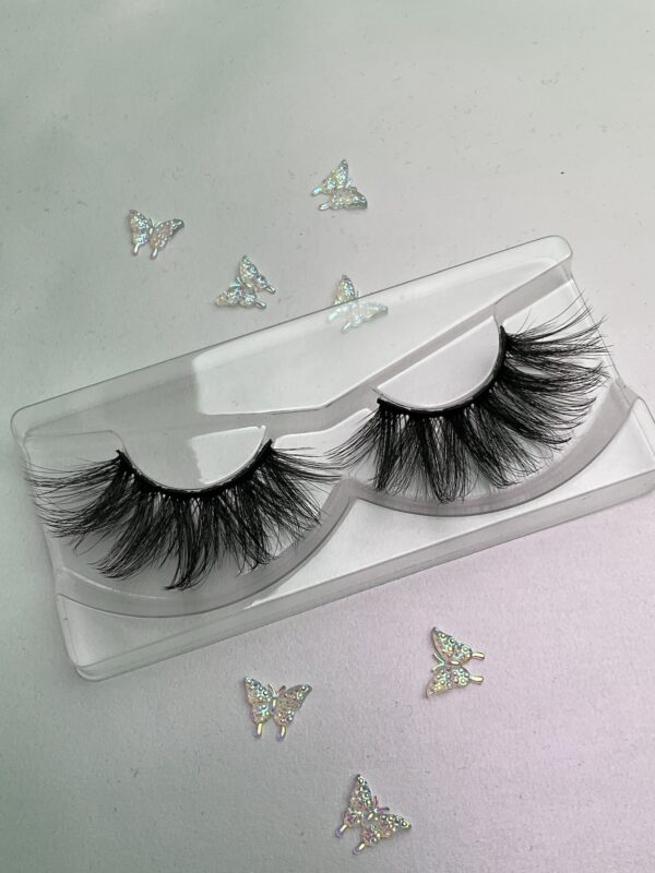 Loreen Black False Lashes Eyelashes 25mm