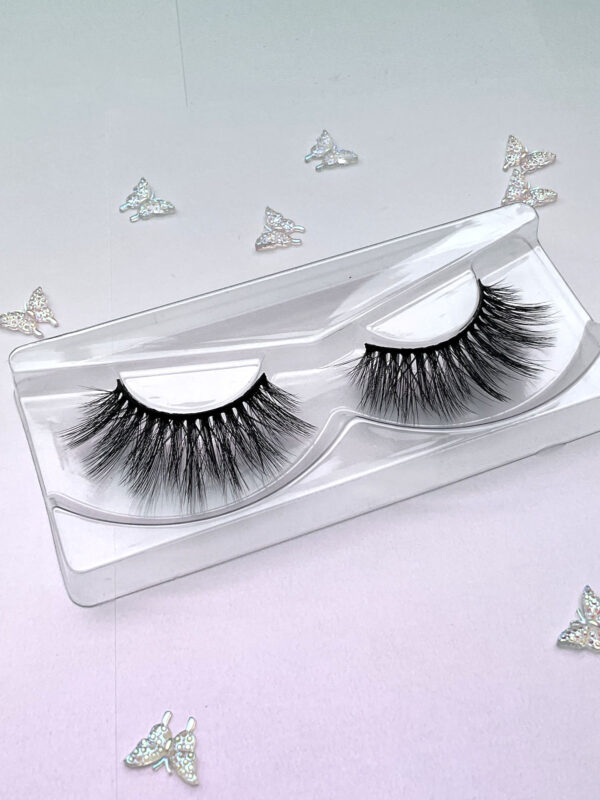 Madame Vegan False Lashes