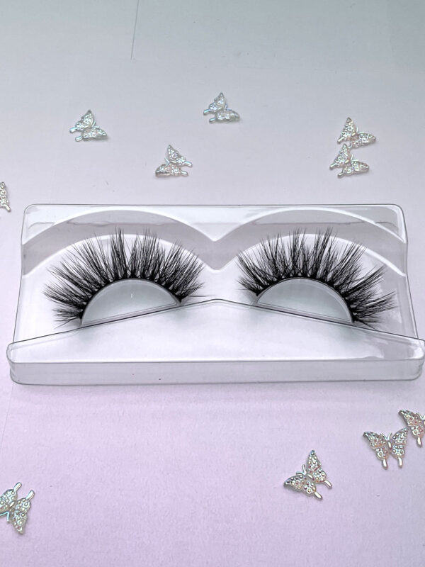 Madame Vegan False Lashes - Image 5