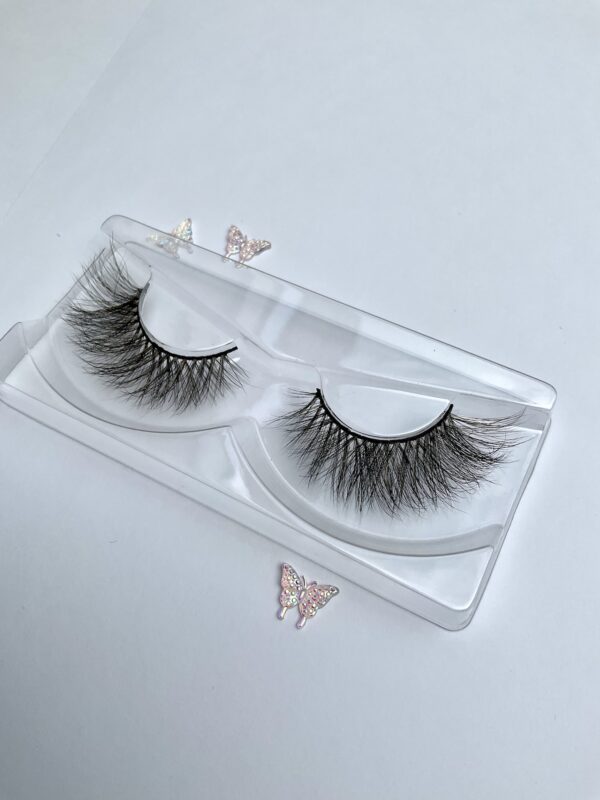 Paloma Black and Blonde False Lashes - Image 2