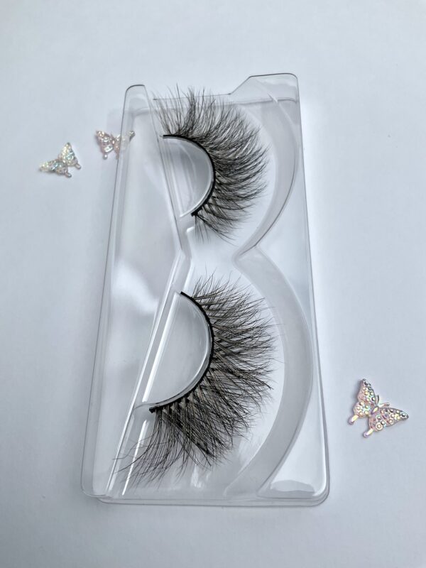 Paloma Black and Blonde False Lashes - Image 4