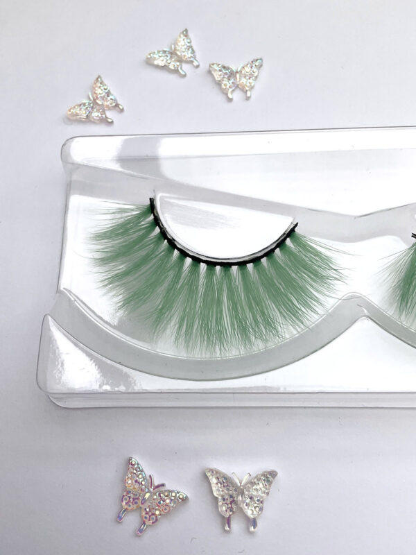 Diamond Pearl Stacker Lash in Fresh Mint - Image 3